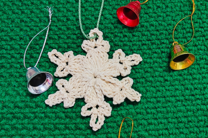 Easy One Round Crochet Snowflake Easy One Round Crochet Snowflake