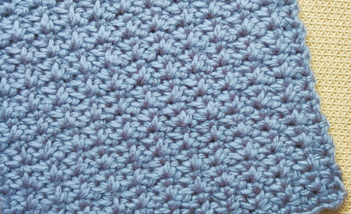 Super Easy and Quick Crochet Blanket Pattern With One Row Repeat Super Easy and Quick Crochet Blanket Pattern With One Row Repeat
