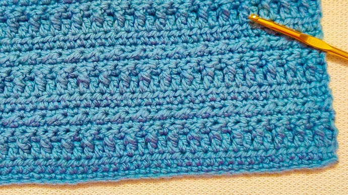 How To Make a Super Easy and Fast Crochet Blanket