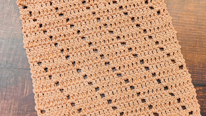 Easy and Simple Filet Crochet Table Runner Easy and Simple Filet Crochet Table Runner