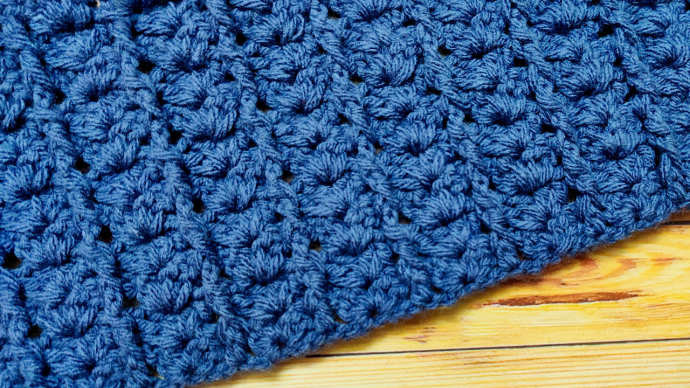 Easy and Quick Crochet Blanket with Raised Texture Easy and Quick Crochet Blanket with Raised Texture