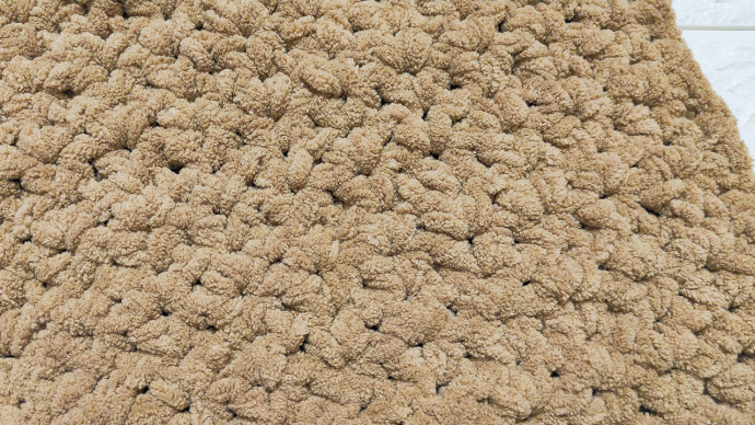 Easy Crochet Chunky Blanket Pattern and Tutorial