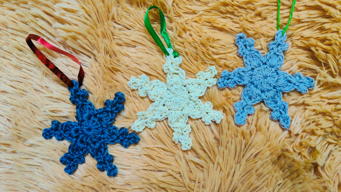 Quick and Easy Crochet Snowflake Ornament